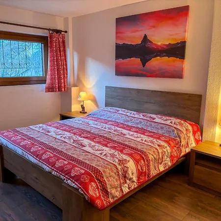 Les Crouses - Tavern *