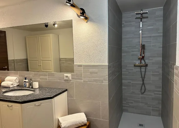 Les Crouses - Tavern